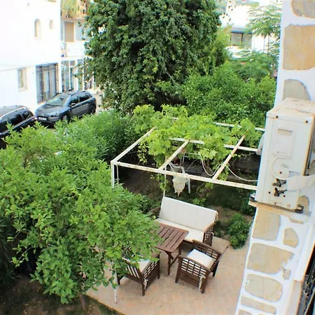 Villa Villa *