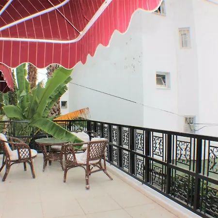 Villa Villa *
